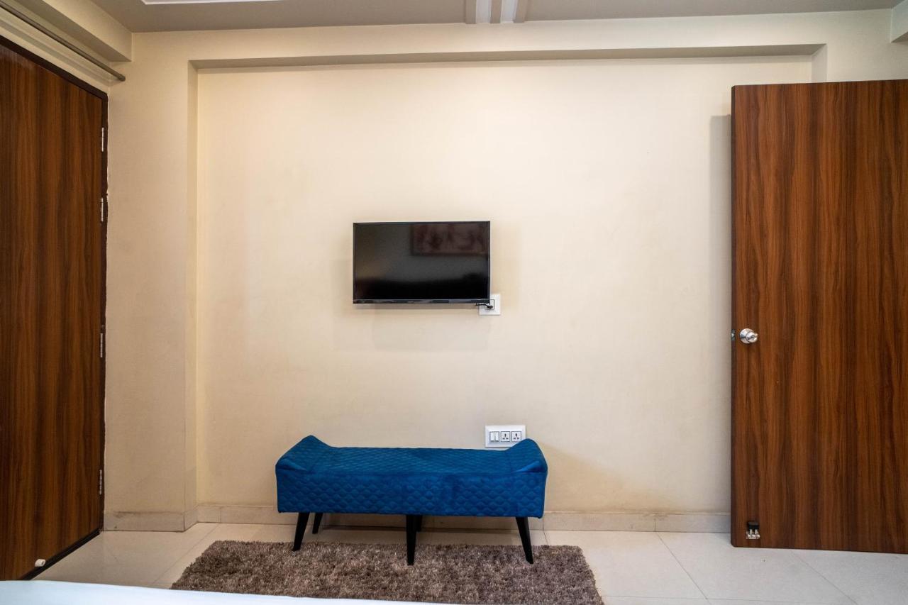 The Lodgers 2 Bhk Serviced Apartment Infront Of Artemis Hospital Гургаон Екстериор снимка