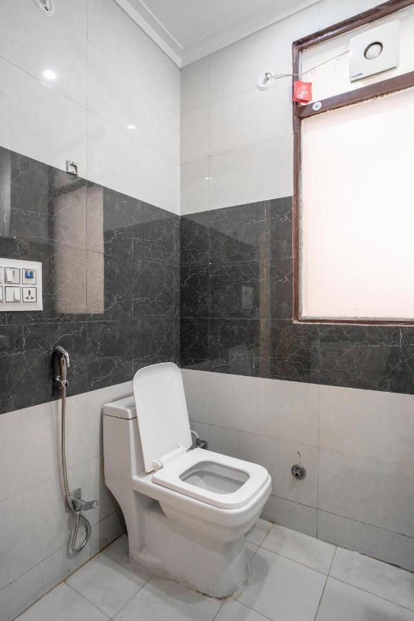 The Lodgers 2 Bhk Serviced Apartment Infront Of Artemis Hospital Гургаон Екстериор снимка