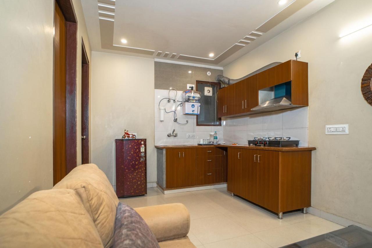 The Lodgers 2 Bhk Serviced Apartment Infront Of Artemis Hospital Гургаон Екстериор снимка