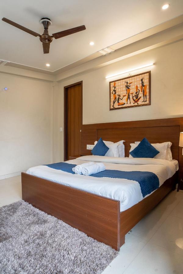The Lodgers 2 Bhk Serviced Apartment Infront Of Artemis Hospital Гургаон Екстериор снимка