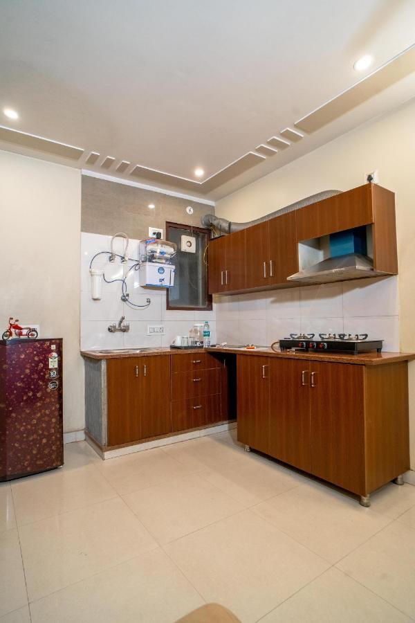 The Lodgers 2 Bhk Serviced Apartment Infront Of Artemis Hospital Гургаон Екстериор снимка