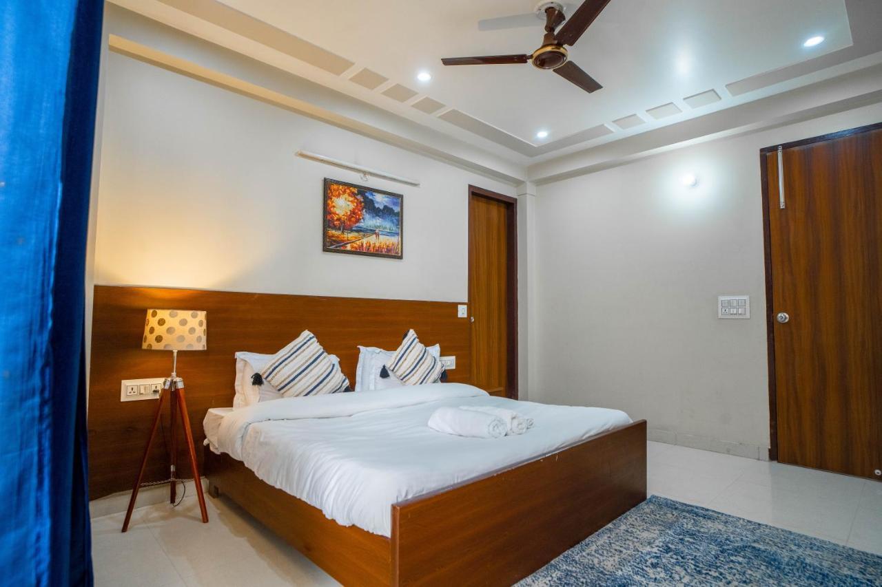 The Lodgers 2 Bhk Serviced Apartment Infront Of Artemis Hospital Гургаон Екстериор снимка